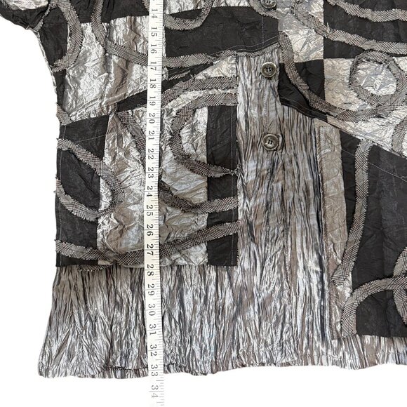 LImpossible Paris Button-Up Crinkle Tunic Top Black Silver Art France Size 1X - Picture 6 of 8
